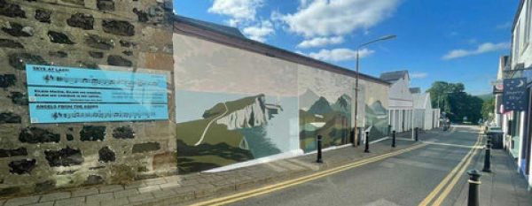 Isle-of-Skye-Distillers-Portree-Mural_480x480